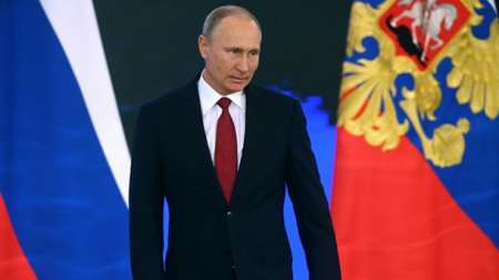 Путин: МРОТ приравняют к прожиточному минимуму с 1 мая 2018 года